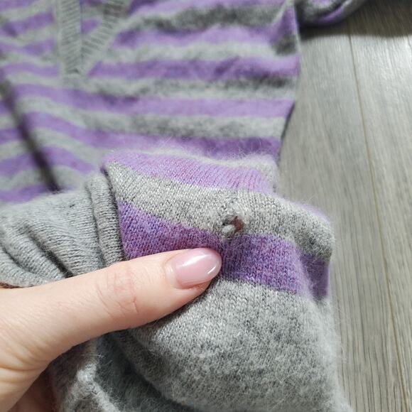 Y2K BCBG Hoodie Sweater Long Medium Purple Gray Stripe Angora Wool V Neck - Picture 7 of 9